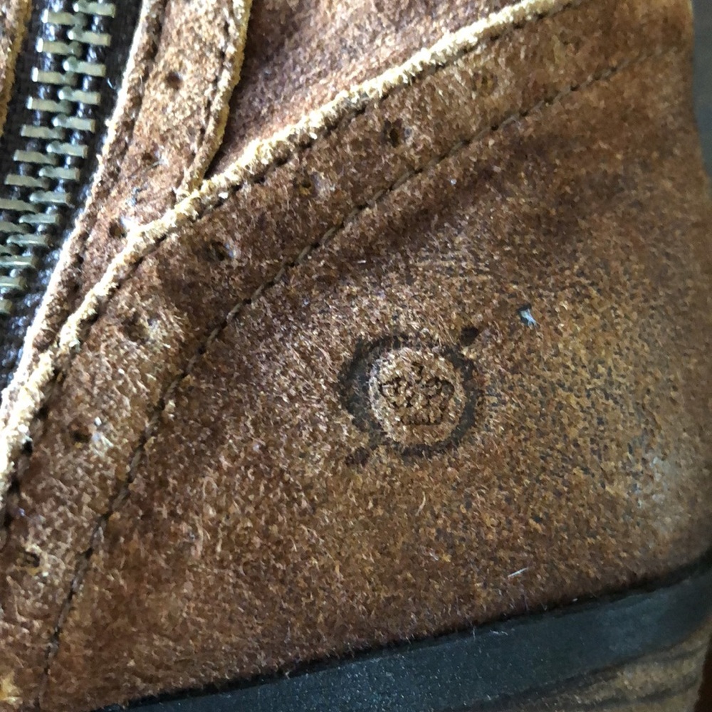 Women’s size 8 medium brown leather born zip up boots - Picture 4 of 12